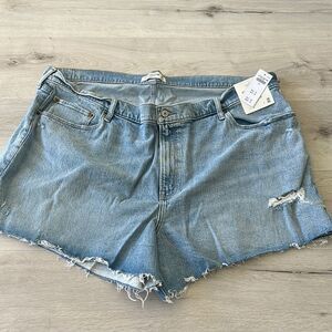 Abercrombie & Fitch Curve Love 4” Mom Short High Rise Light 36/22 NWT IN PKG